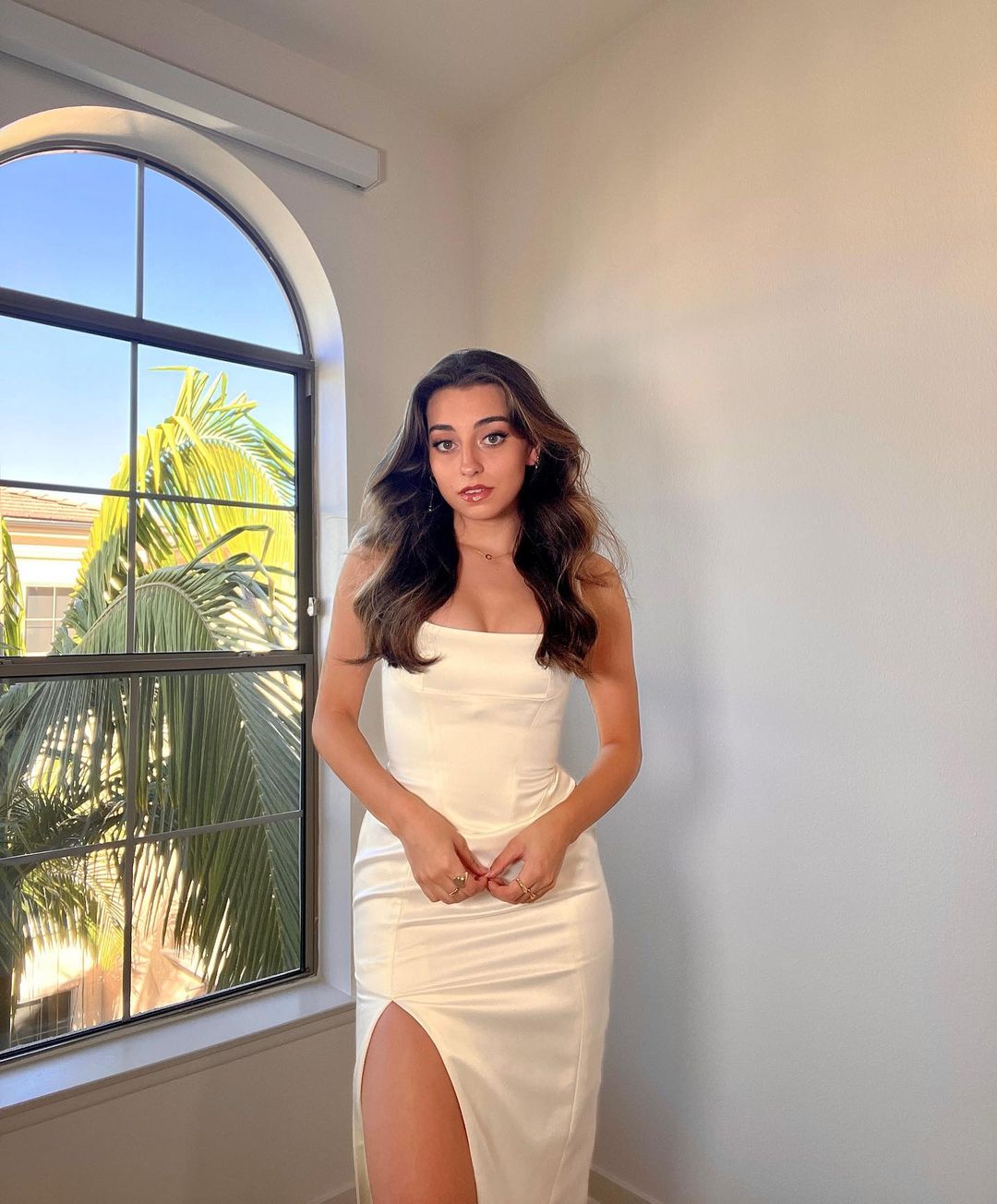 Who is Lea Martinez? (TikTok Star) Biography, Boyfriend, Net Worth